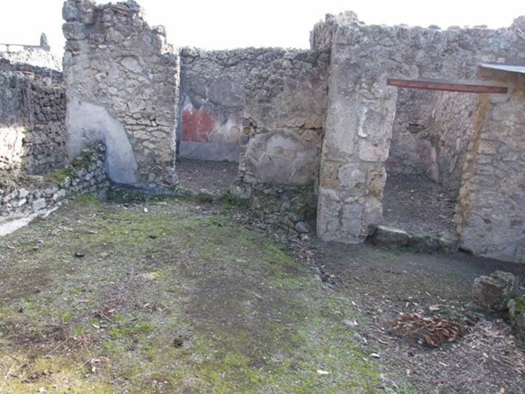 V.2.15 Pompeii. December 2007.  Looking south across peristyle to room 4 and room 5.