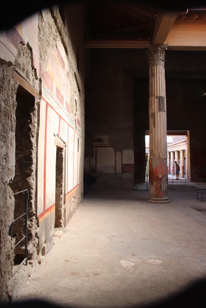 V.2.i Pompeii.  October 2023. 
Room 1, east side of atrium, looking south. Photo courtesy of Klaus Heese.
