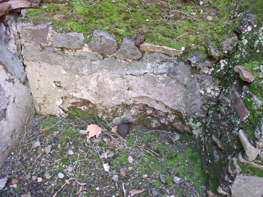 V.4.3 Pompeii.  March 2009.  North side of Hearth in Kitchen.