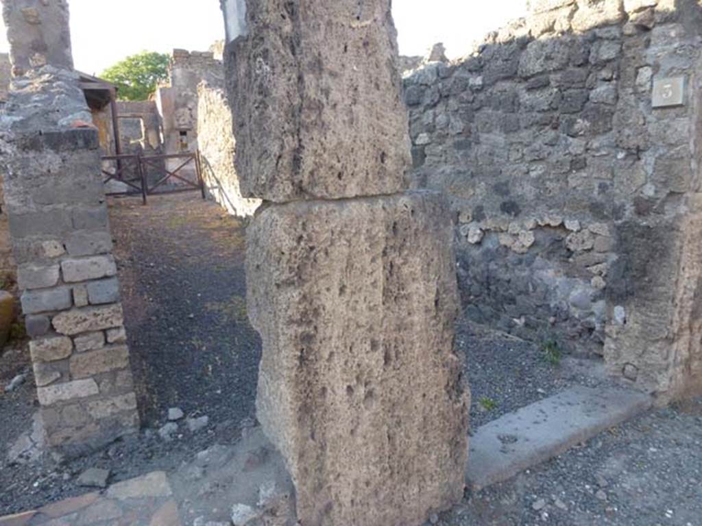 V.4.3 Pompeii. June 2012. Entrance doorway. Photo courtesy of Michael Binns.