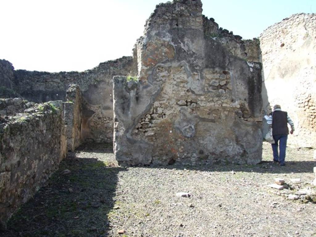 V.4.9 Pompeii.  March 2009. West side of atrium.