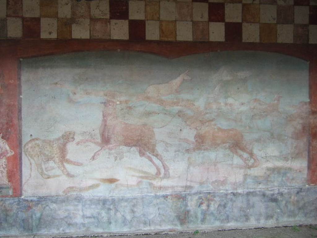 V.4.a Pompeii. May 2006. Hunting fresco with life size animals on north wall of garden area.