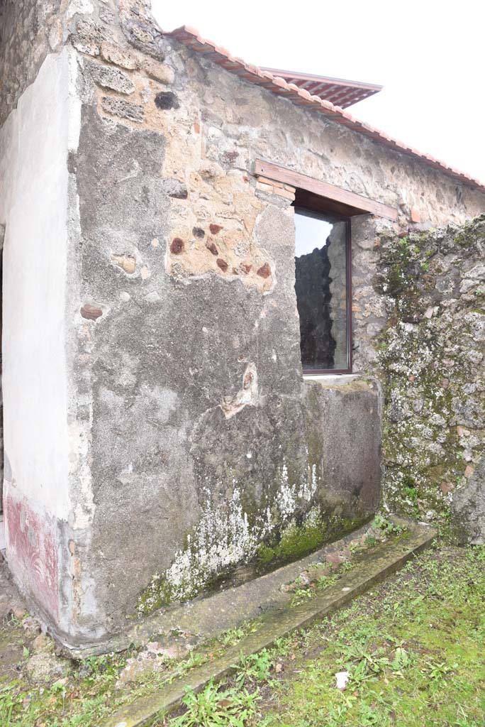 V.4.a Pompeii. March 2018. Room ‘m’ looking towards east wall and south-east corner.
Foto Annette Haug, ERC Grant 681269 DÉCOR.
