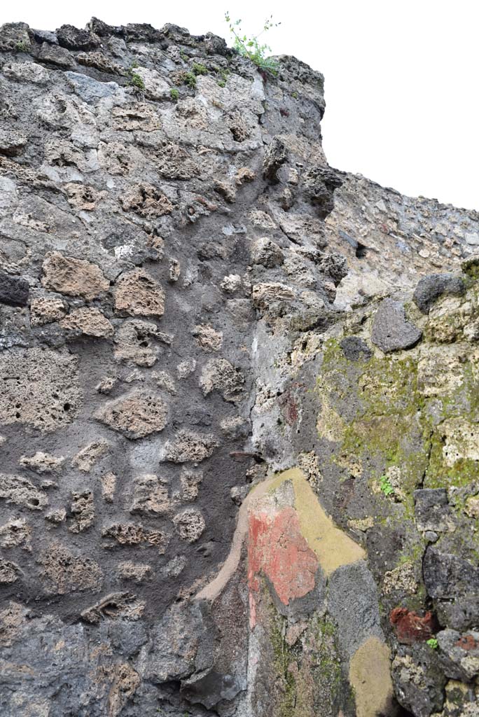 V.4.a Pompeii. March 2018. Room ‘n’, upper north wall in north-east corner.
Foto Annette Haug, ERC Grant 681269 DÉCOR.
