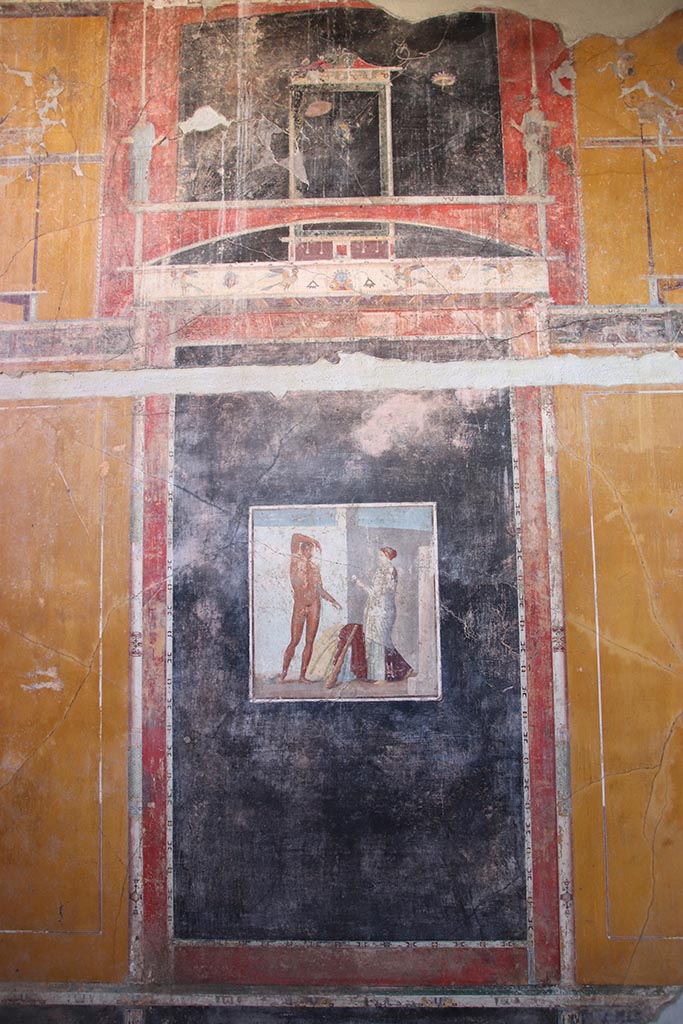 V.4.a Pompeii. October 2024. Room ‘g’, central panel on west wall. Photo courtesy of Klaus Heese.