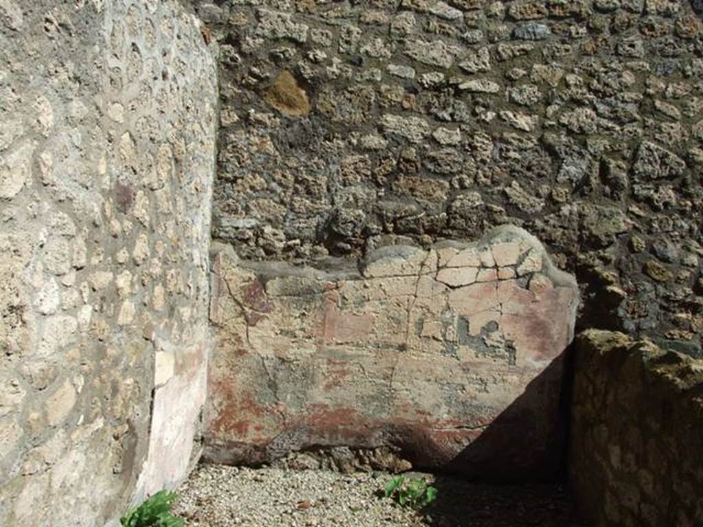 V.5.3 Pompeii.  March 2009.  Room 4. East wall.