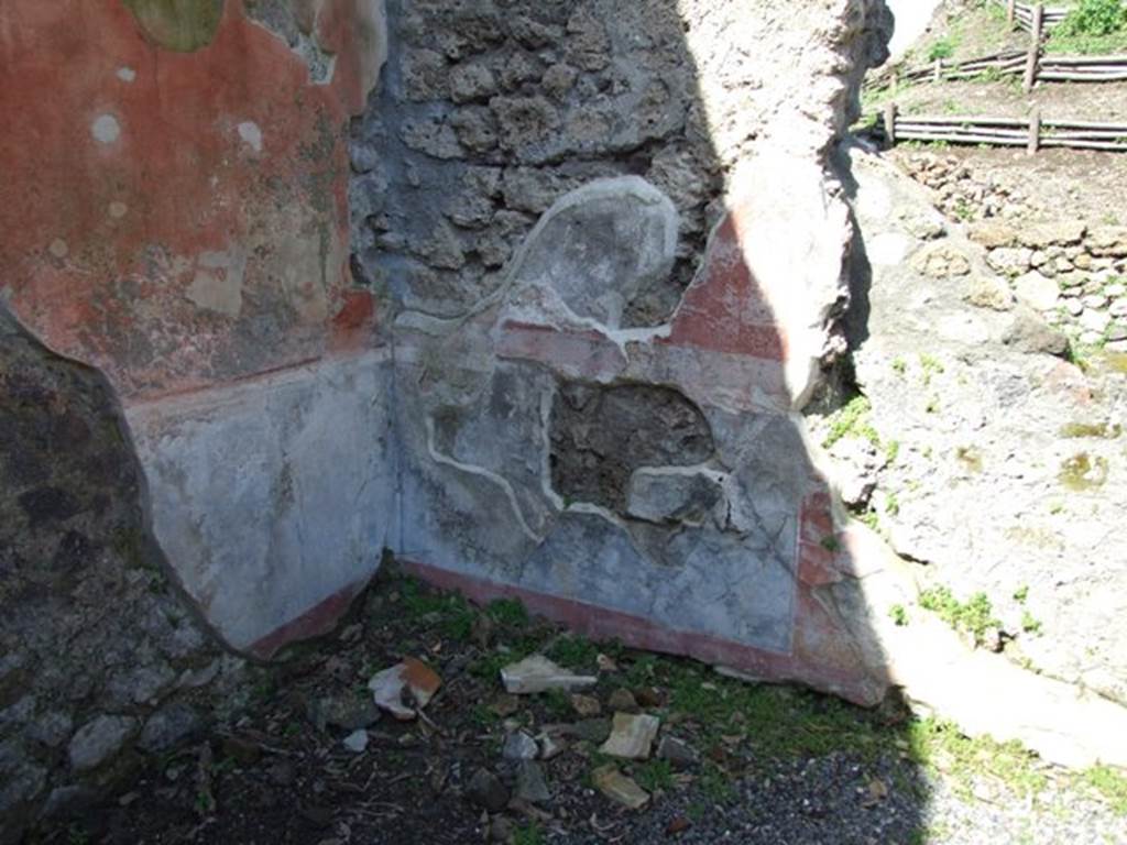 V.5.3 Pompeii.  March 2009.  Room 13.  Triclinium.  North west corner.