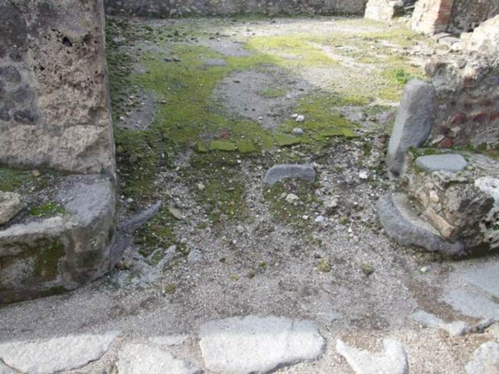 VI.1.22 Pompeii. December 2007. Entrance ramp.