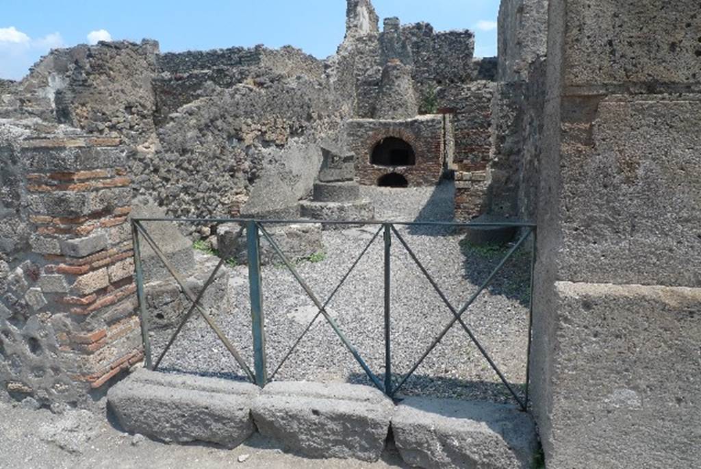 VI.2.6 Pompeii. July 2010. Entrance, looking east. Photo courtesy of Michael Binns.