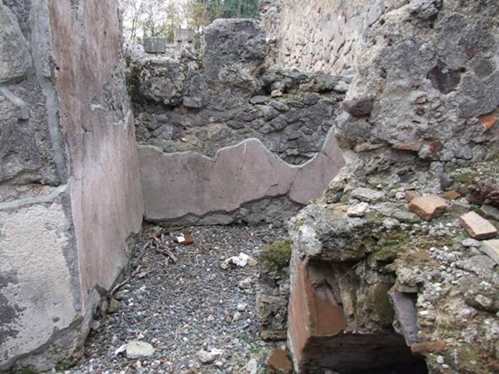 VI.2.10 Pompeii.  Small house.  December 2007.  West side of the kitchen.