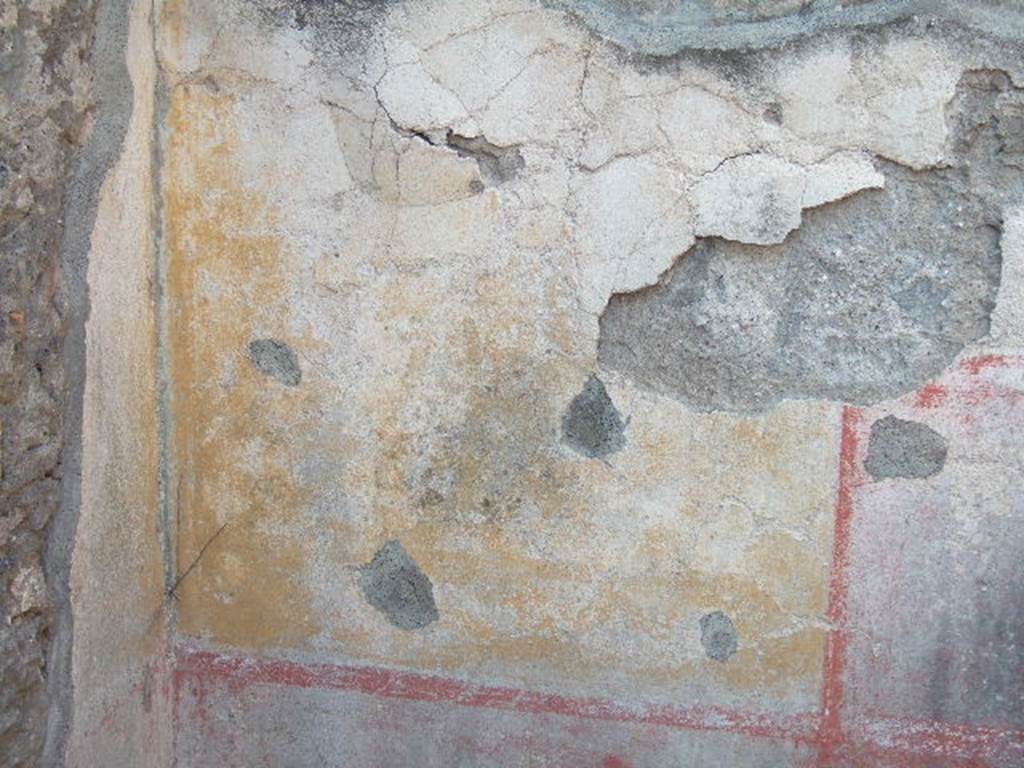 VI.2.11 Pompeii. September 2005. North-west corner of east ala/cubiculum (6).