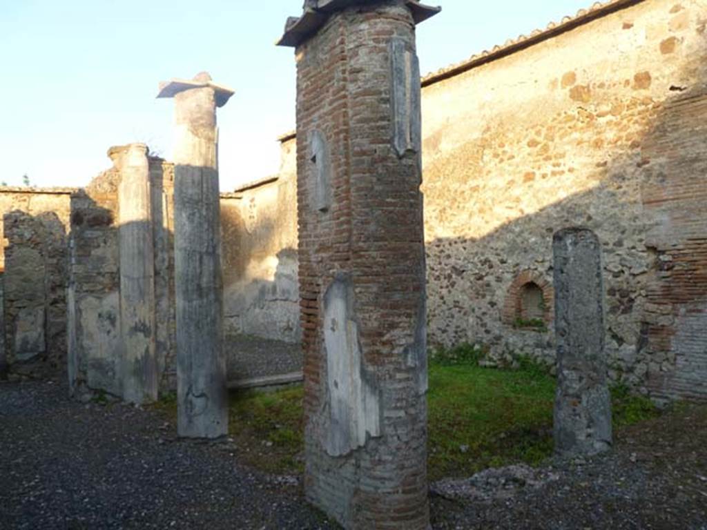 VI.2.16 Pompeii. May 2011. Looking south-east across garden area from end of corridor.