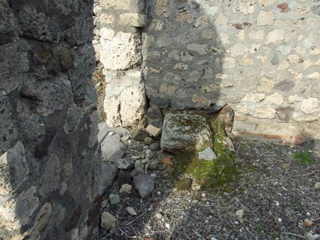 VI.5.2 Pompeii. December 2007. North-west corner of room, with remains of steps to upper floor at doorway VI.5.1, looking north.