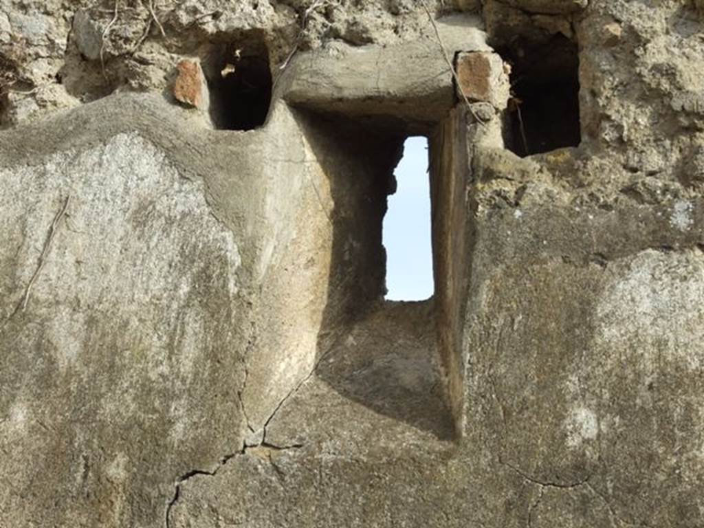 VI.5.3 Pompeii. December 2007. Room 15, with window in east wall overlooking Vicolo della Fullonica.