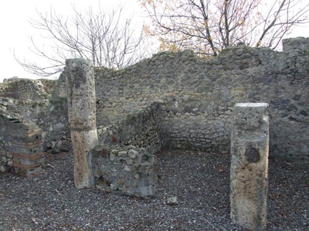 VI.5.3 Pompeii. December 2007. Room 19, doorway to room in centre.  