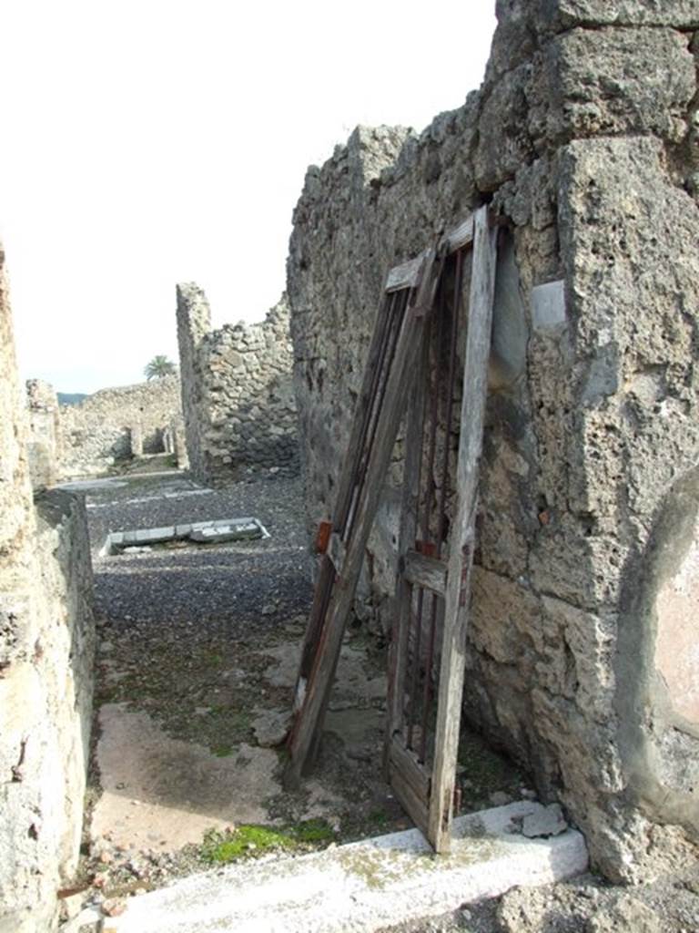 VI.5.9 Pompeii. December 2007. Entrance doorway.