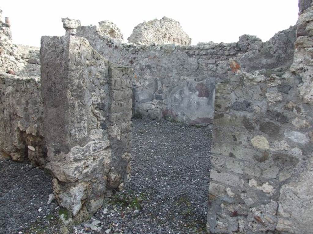 VI.5.10 Pompeii. December 2007. Doorway to room 7, looking south.