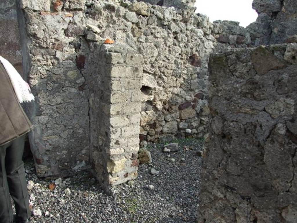 VI.5.10 Pompeii. December 2007. Doorway to room 9.