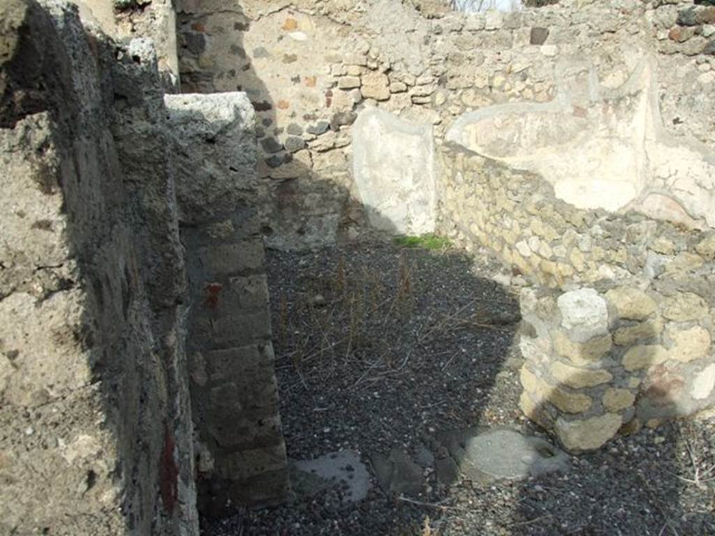 VI.5.10 Pompeii. December 2007. Doorway to room 12.