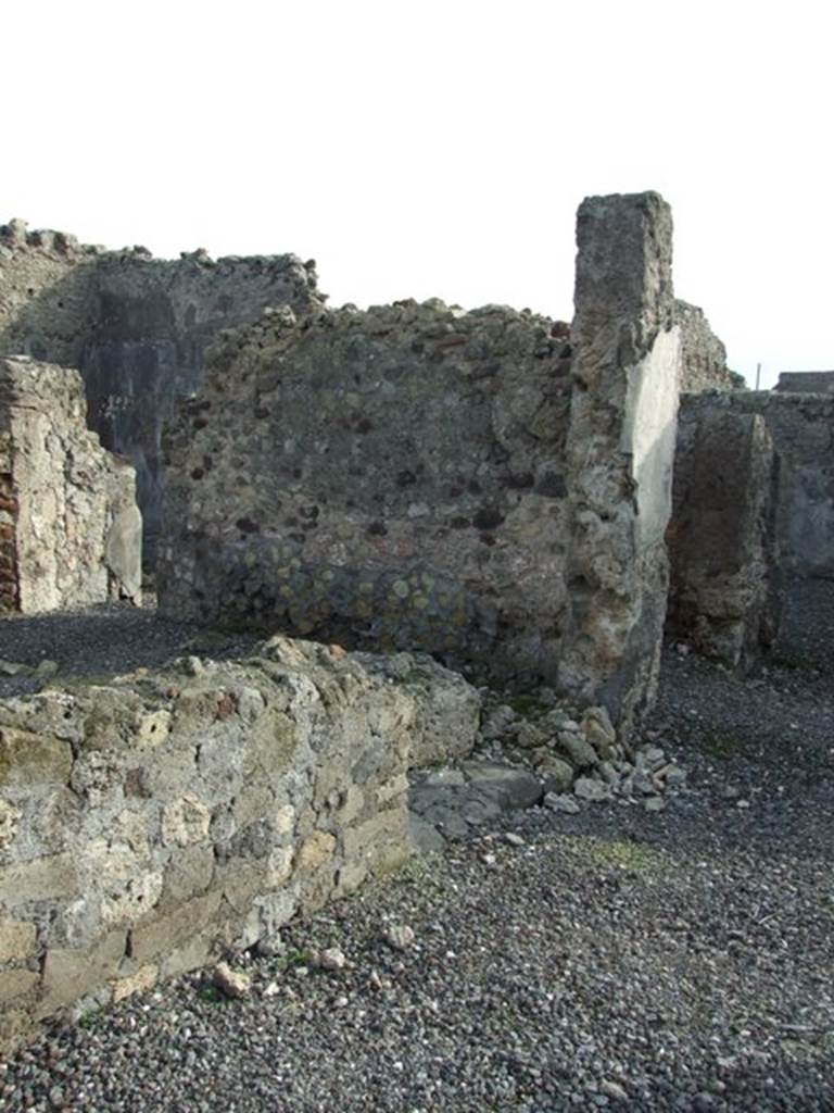 VI.5.10 Pompeii. December 2007. East side of peristyle with room 2 on the left.