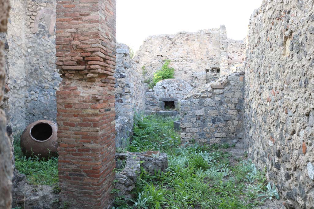 VI.5.15 Pompeii. December 2018. Looking north to rear of bakery. Photo courtesy of Aude Durand.