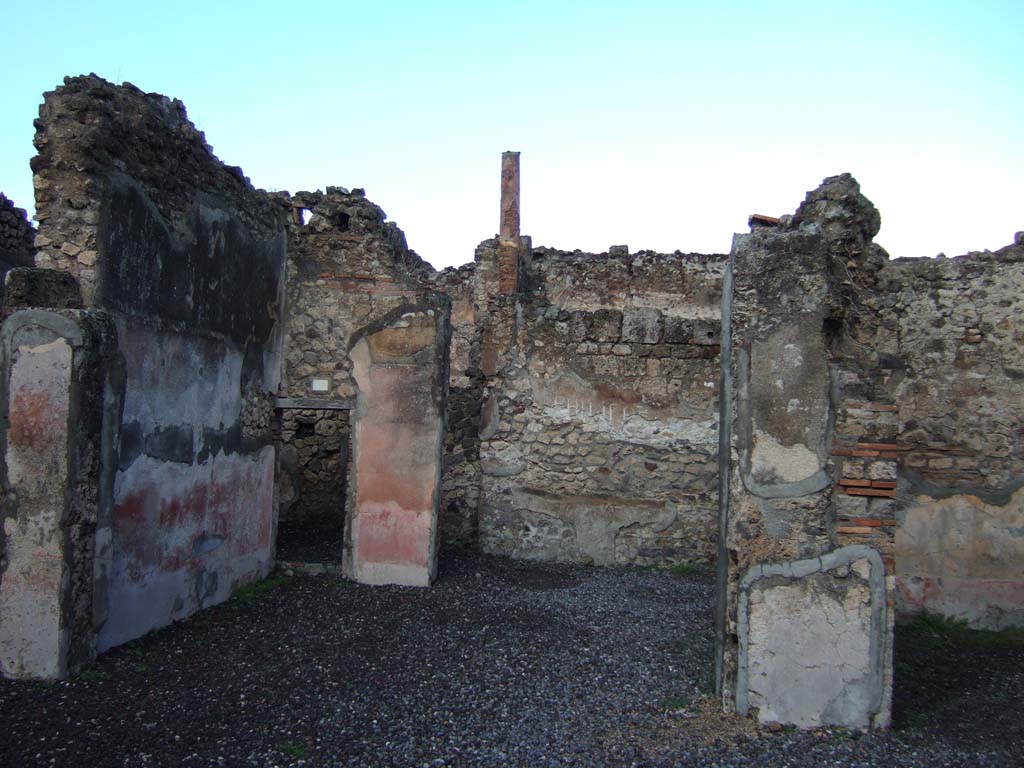 VI.5.16 Pompeii. December 2005. North side of atrium. Tablinum with viridarium behind with access on east side to kitchen.