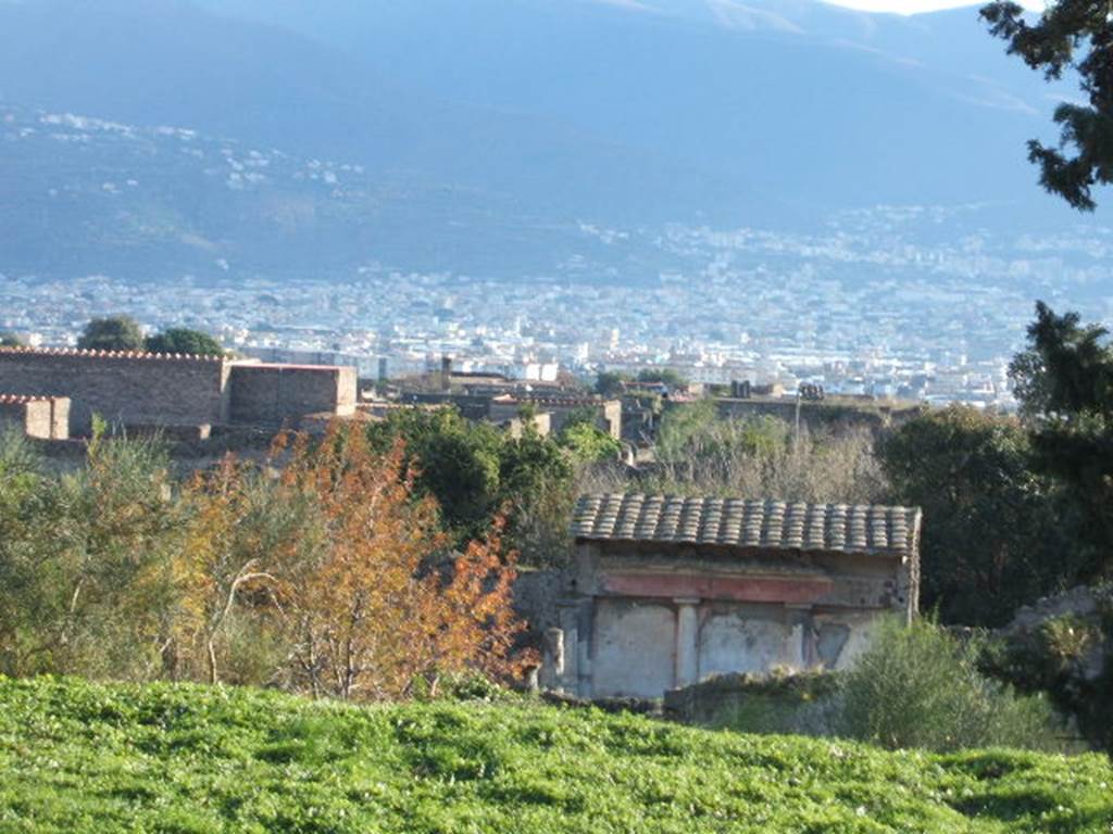 VI.5.21 Pompeii. December 2004. Taken from the city walls.