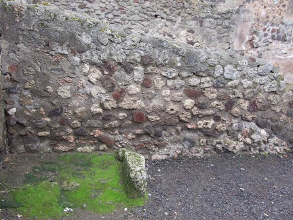 VI.6.1 Pompeii. December 2007.  Room 16.  Kitchen area in north west corner of peristyle.