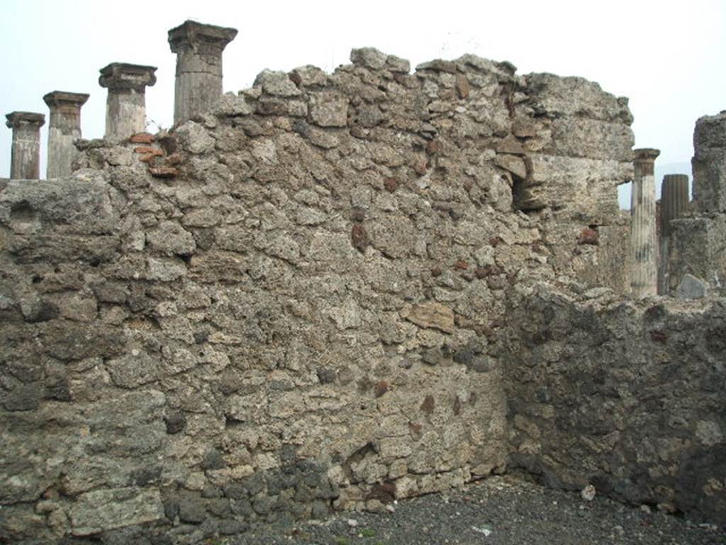 VI.6.14 Pompeii. May 2005. Rear room, south-east corner. According to Eschebach this was a triclinium with a window onto the cubiculum of VI.6.1.
See Eschebach, L., 1993. Gebudeverzeichnis und Stadtplan der antiken Stadt Pompeji. Kln: Bhlau. (p.175) According to Fiorelli, this rear room served as a dormitory. See Pappalardo, U., 2001. La Descrizione di Pompei per Giuseppe Fiorelli (1875). Napoli: Massa Editore. (p.56)

