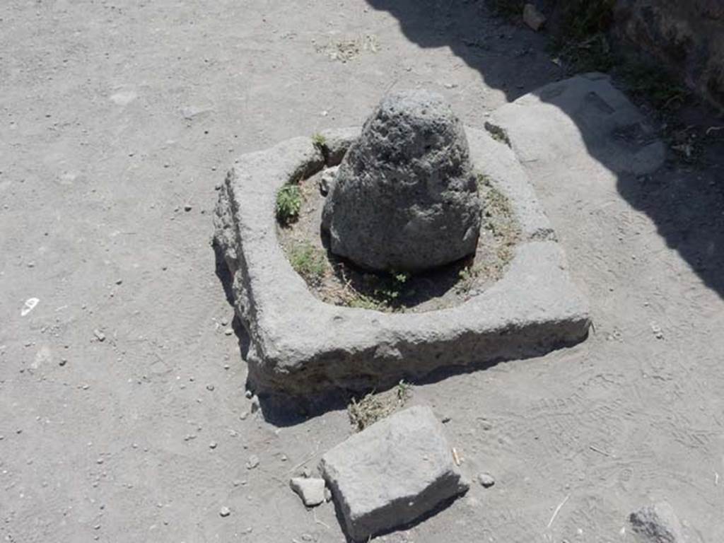 VI.6.17 Pompeii. May 2017. Near the west wall of the bakery room. Photo courtesy of Buzz Ferebee.