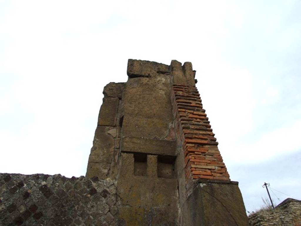 VI.6.23 Pompeii. December 2007. South-east upper corner.