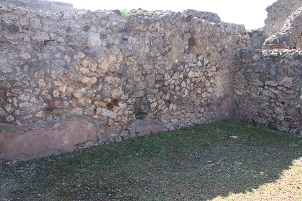 VI.7.13 and VI.7.14 Pompeii. October 2022. Looking towards south wall. Photo courtesy of Klaus Heese.