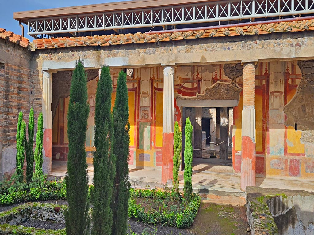 VI.9.6 Pompeii. November 2023. North side of peristyle 6, looking towards north-west corner. Photo courtesy of Giuseppe Ciaramella.