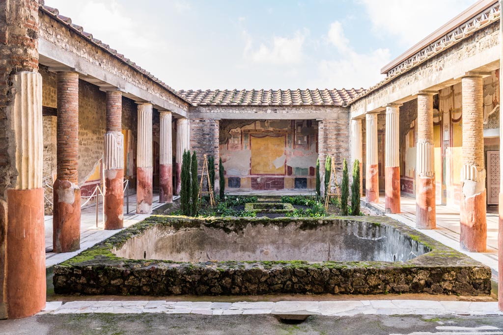 VI.9.6 Pompeii. January 2023. Room 6, looking west across peristyle from east portico. Photo courtesy of Johannes Eber.