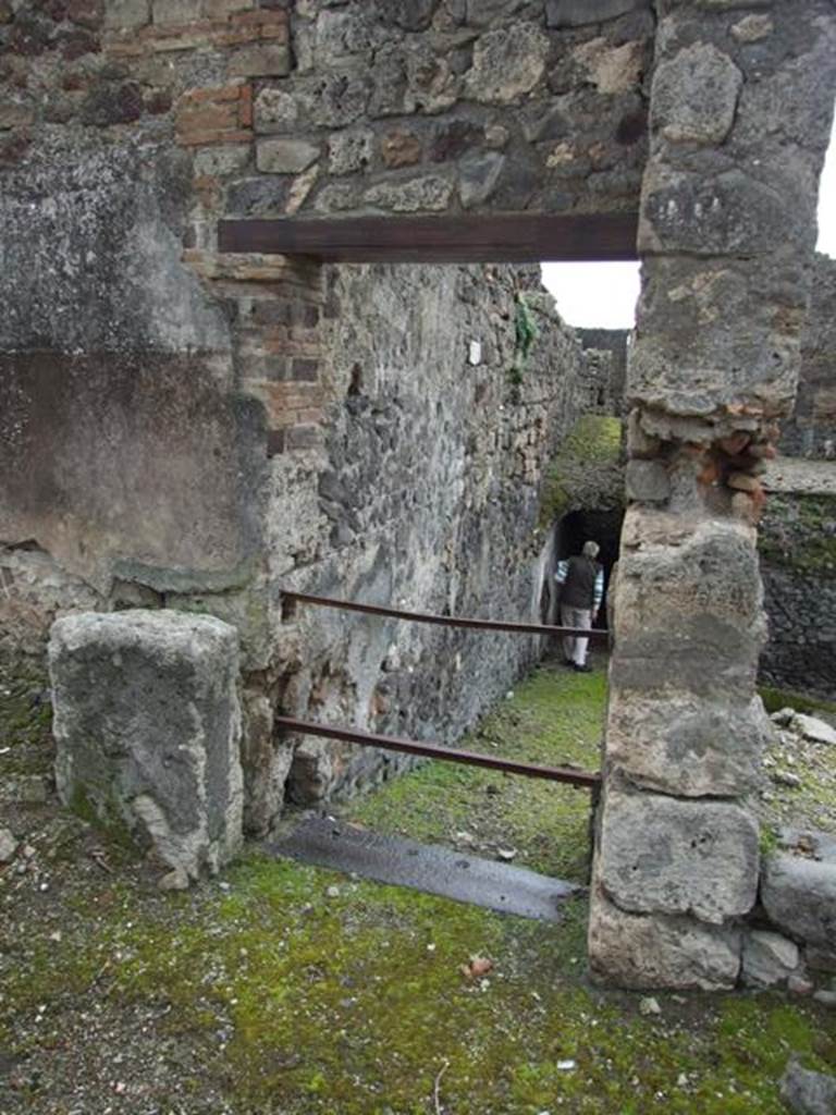 VI.9.10 Pompeii.  March 2009.  Entrance.