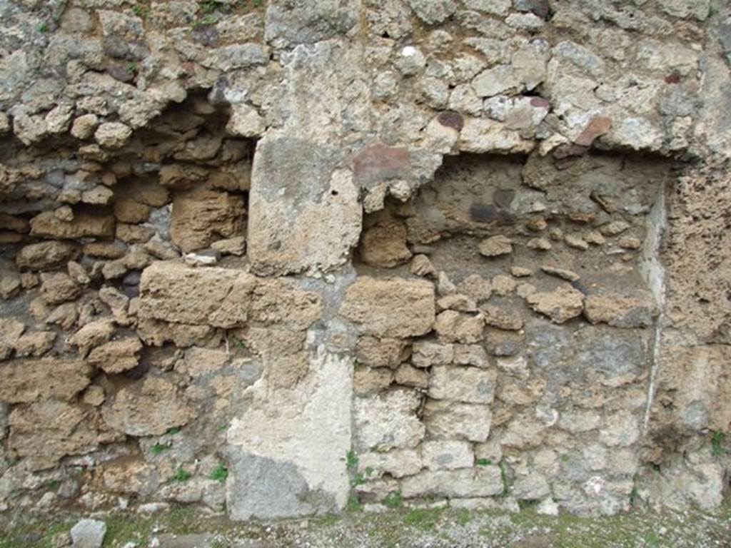 VI.10.4 Pompeii.  March 2009.  North wall of atrium.