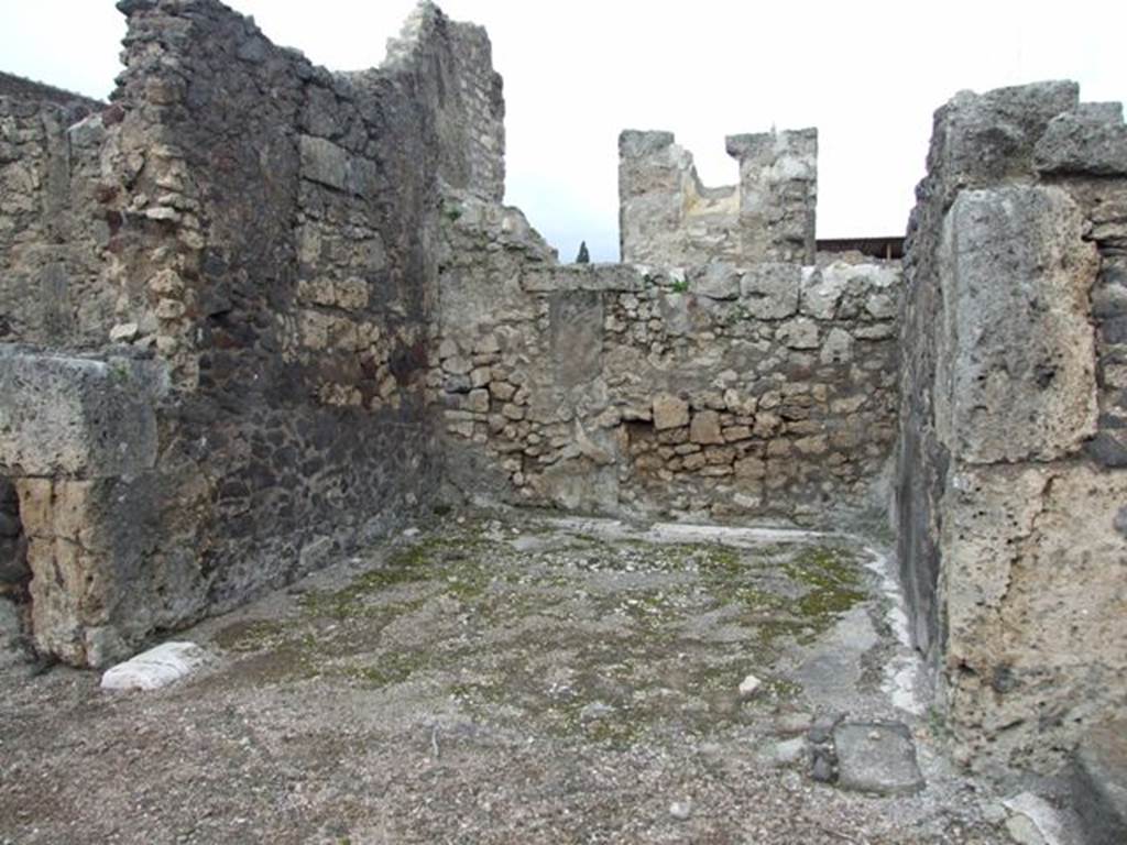 VI.10.7 Pompeii. March 2009. Doorway to room 5.