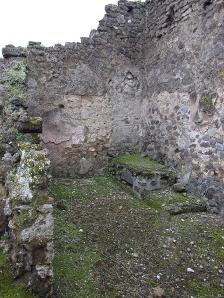 VI.10.14 Pompeii.  March 2009.  Room 12.  Kitchen.  South wall.