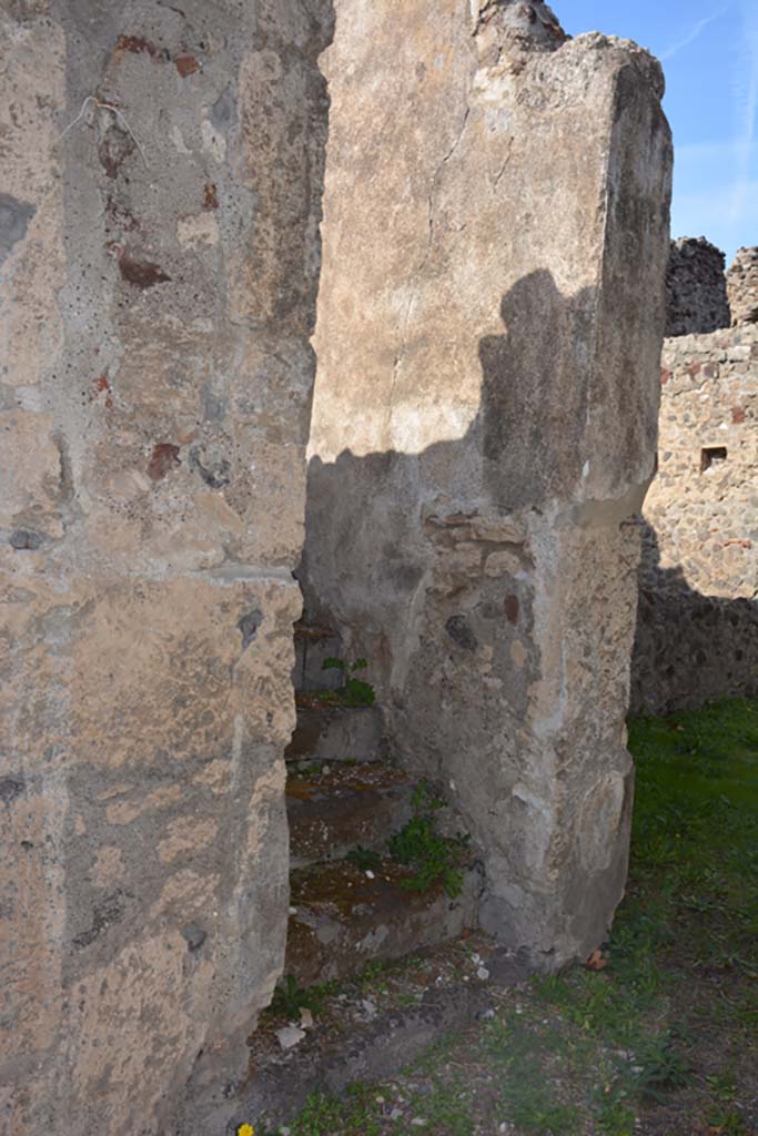 VI.11.9 Pompeii. October 2017. Corridor 15, with stairs 9 to upper floor in west wall. 
Foto Annette Haug, ERC Grant 681269 DCOR.


