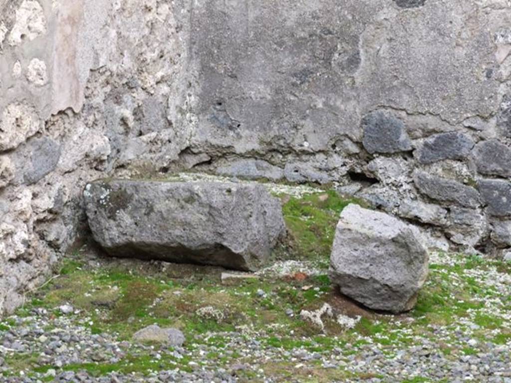 VI.13.15 Pompeii. December 2007. Remains of base for stairs, in south-west corner.