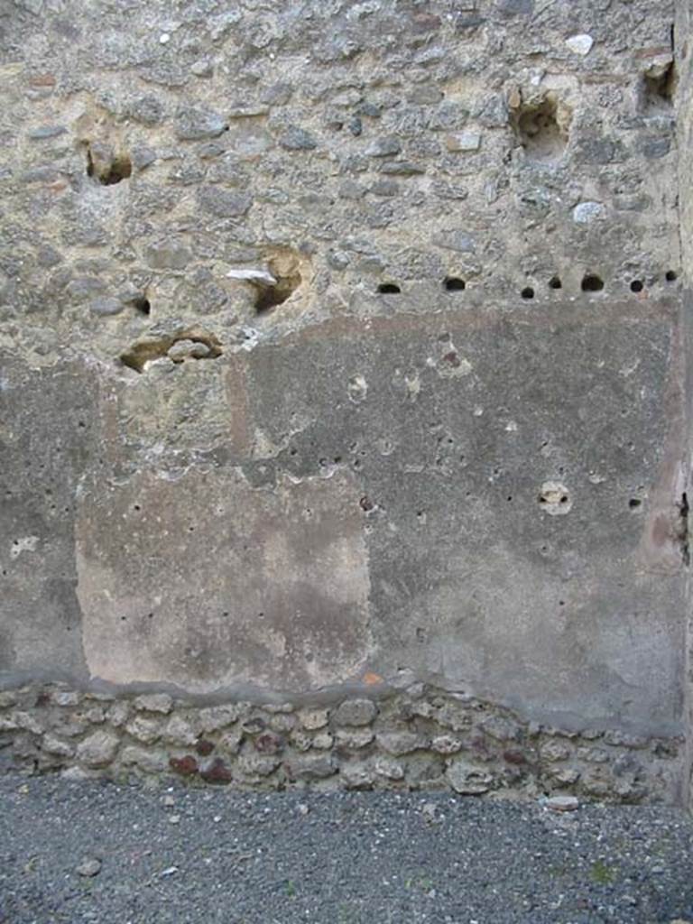 VI.13.17 Pompeii. May 2003. East wall of bar-room. Photo courtesy of Nicolas Monteix.

