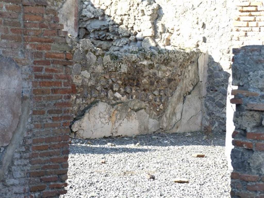 VI.14.5 Pompeii. December 2007. Looking through doorway from triclinium, into atrium.