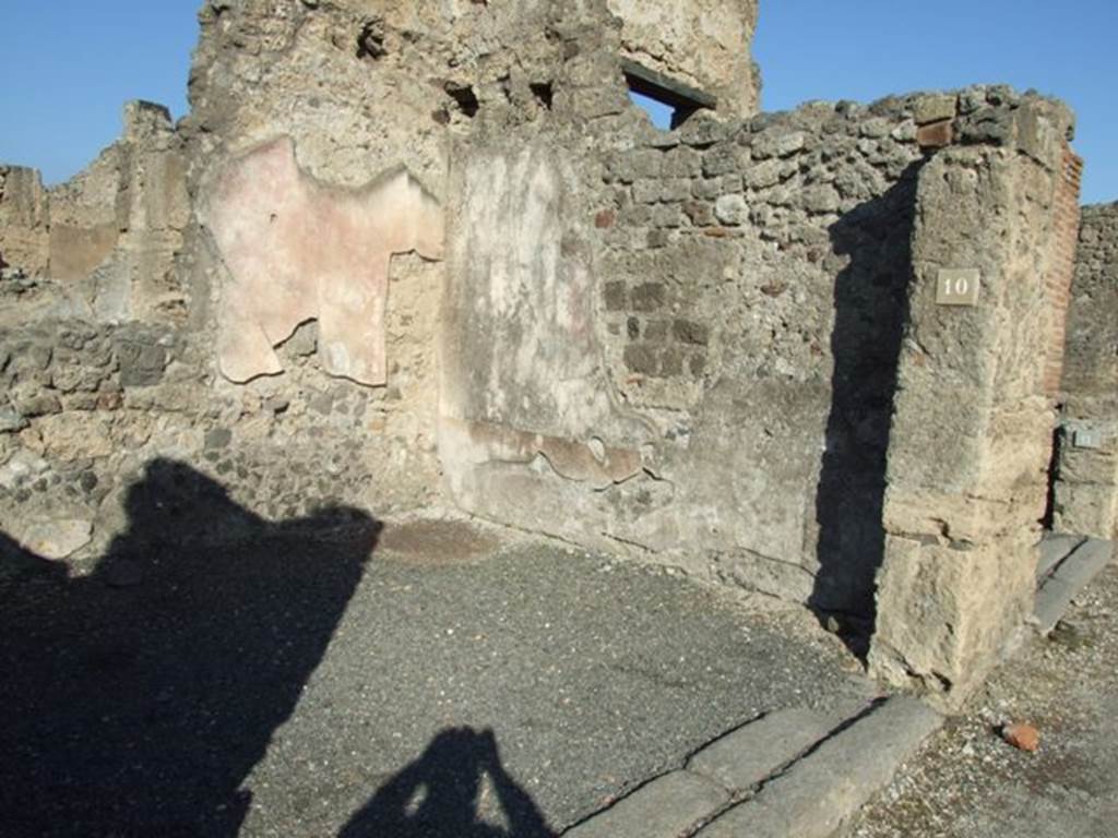 VI.14.10 Pompeii. December 2007. East wall and entrance.