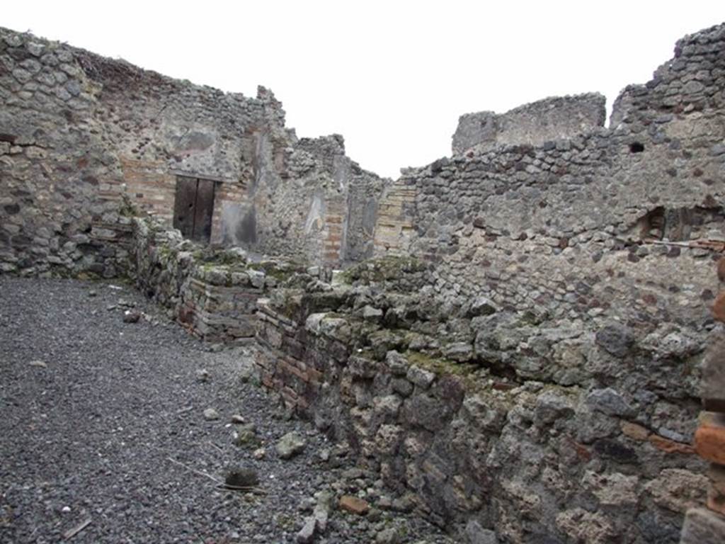 VI.14.33 Pompeii. December 2007. West side, with entrance doorway linking through to VI.14.34.