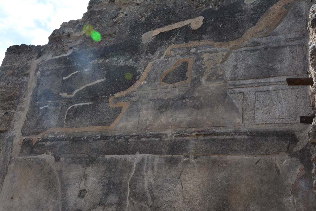 VI.14.43 Pompeii. July 2017. Upper south (right) wall of entrance fauces.
Foto Annette Haug, ERC Grant 681269 DÉCOR.
