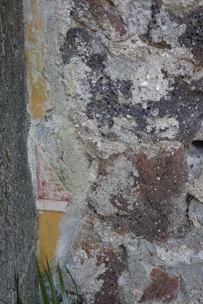 VI 15 5 Pompeii. March 2019. South ala 25, detail from lower south wall at east end.
Foto Annette Haug, ERC Grant 681269 DÉCOR.
