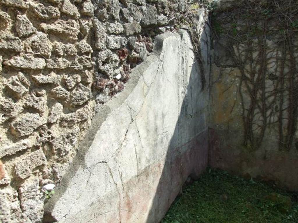 VI.15.5 Pompeii. March 2009. Room 26, east wall and south-east corner.