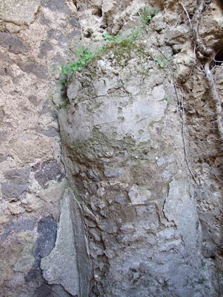 VI.15.5 Pompeii. March 2009. Room 2, north-west corner of latrine.   