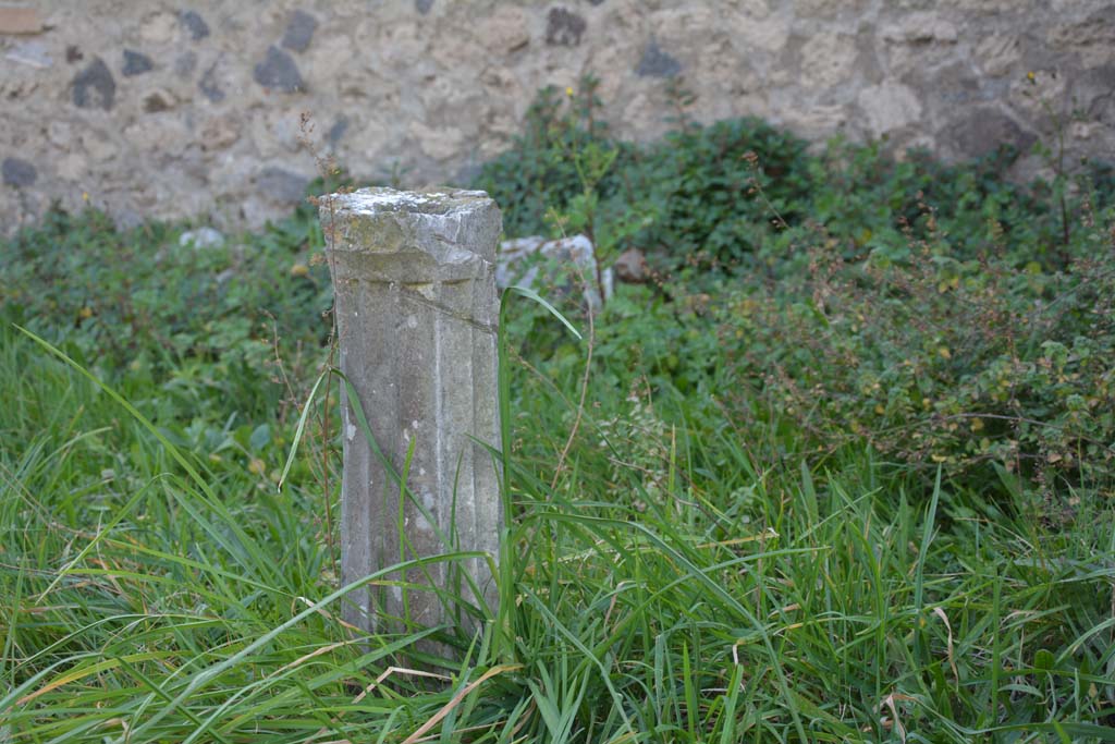 VI 15 5 Pompeii. March 2019. Garden area 11, decorative garden column.
Foto Annette Haug, ERC Grant 681269 DÉCOR.
