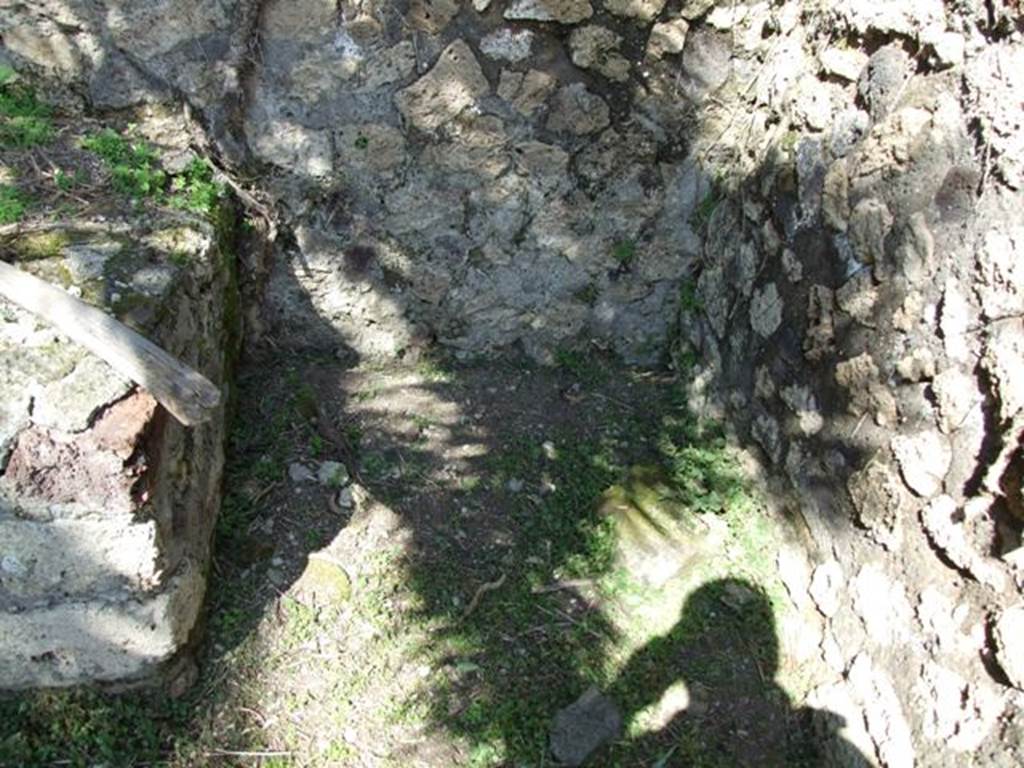 VI.15.5 Pompeii. March 2009. Room 17, north-east corner of kitchen area.  